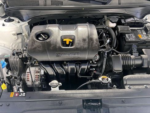 Used 2024 Kia Forte LXS image 13