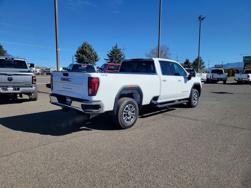 Used 2024 GMC Sierra 3500 SLE w/ SLE Convenience Package image 3