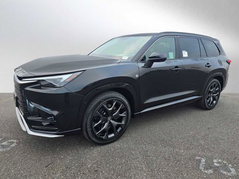 New 2026 Lexus TX 500h AWD image 7