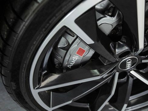 Used 2018 Audi RS 7 Performance w/ Cold Weather Package image 14