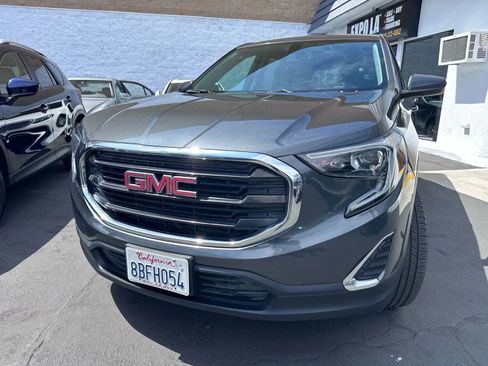 Used 2018 GMC Terrain SLE image 1