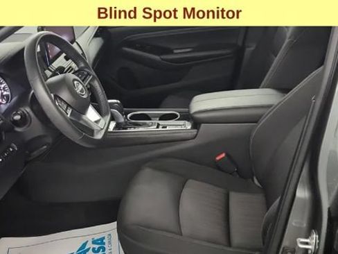 Used 2023 Nissan Altima 2.5 SV w/ SV Premium Package AWD/4WD image 7