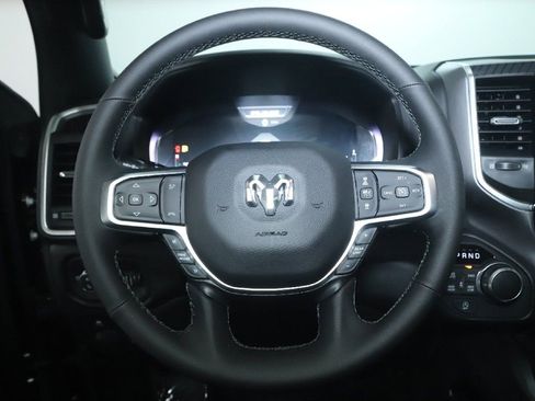 Used 2025 RAM 1500 Big Horn AWD/4WD image 21