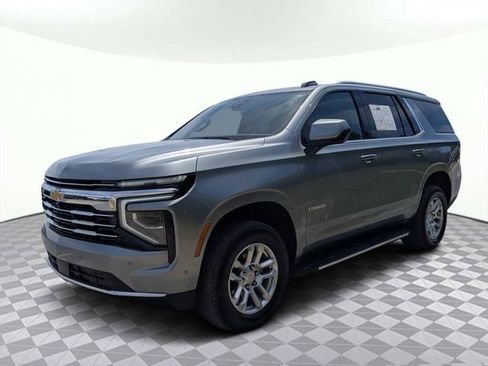 Used 2025 Chevrolet Tahoe LT image 8