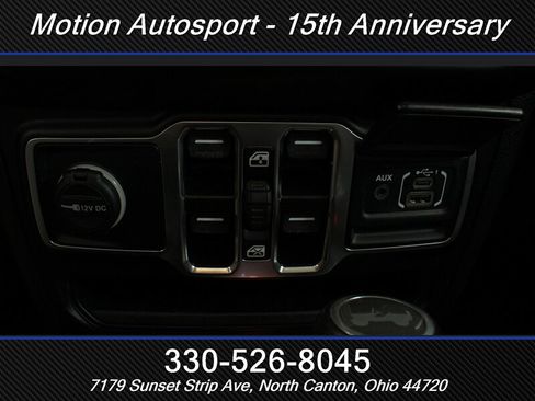 Used 2021 Jeep Wrangler Unlimited Sahara w/ Dual Top Group AWD/4WD image 25