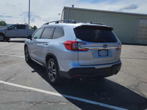 Used 2023 Subaru Ascent Limited w/ Technology Package AWD/4WD image 10