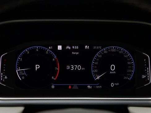 New 2025 Volkswagen Taos SEL image 8