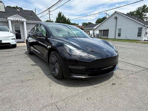 Used 2023 Tesla Model 3 Standard Range RWD image 7