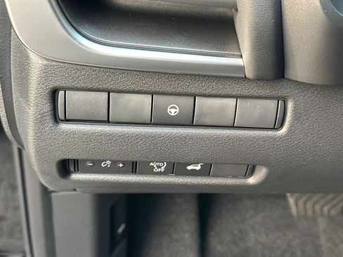 New 2026 Nissan Rogue SV w/ Cold Weather Package AWD/4WD image 21