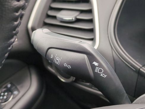 Used 2023 Ford Edge SEL w/ Convenience Package image 28