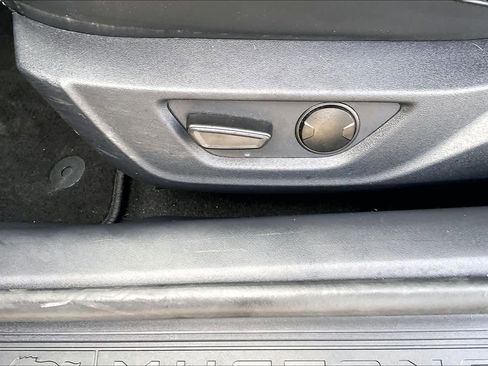 Used 2024 Ford Mustang EcoBoost image 29