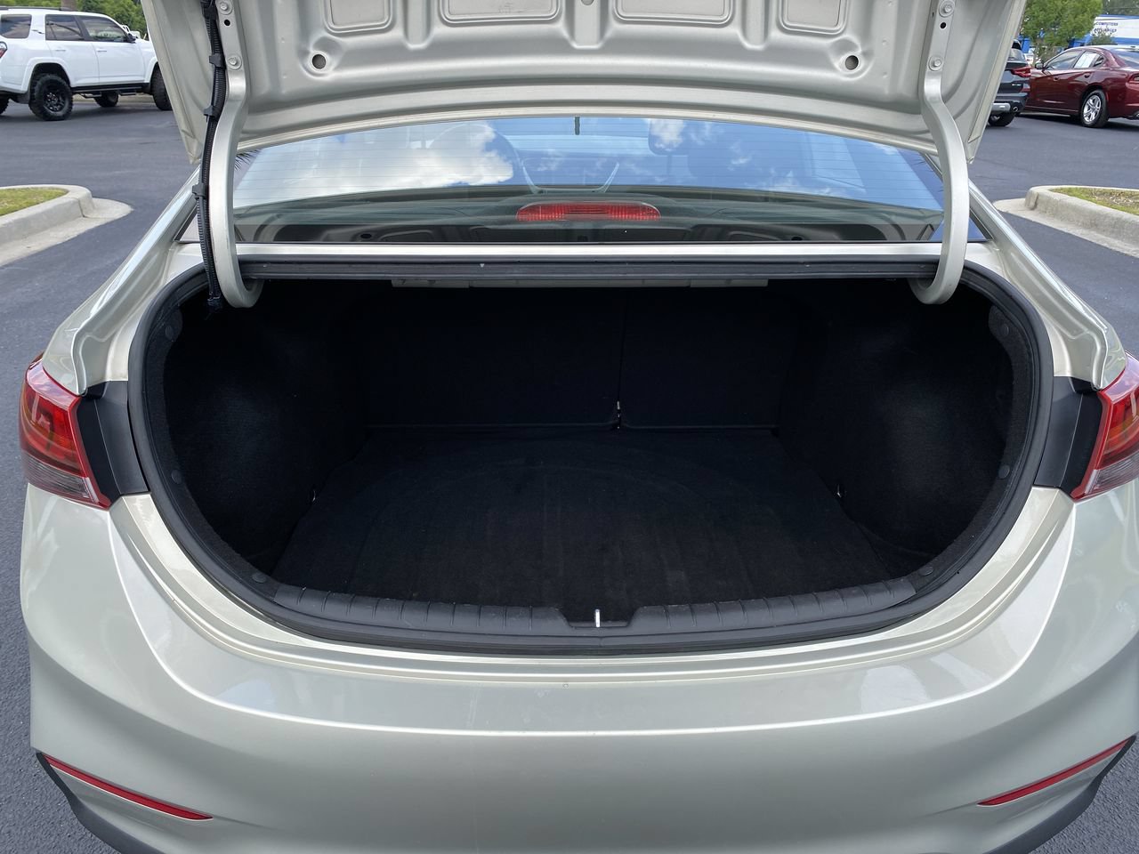 Used 2019 Hyundai Accent SE FWD image 34