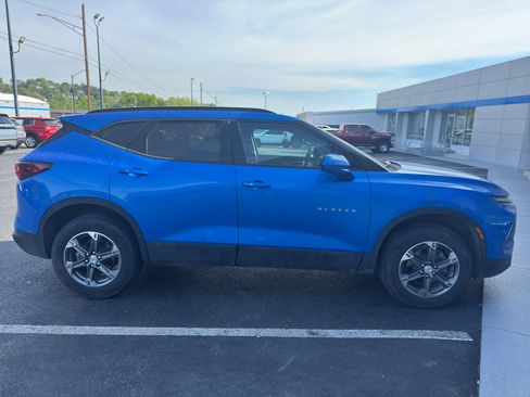 Used 2024 Chevrolet Blazer LT w/ Convenience Package image 2