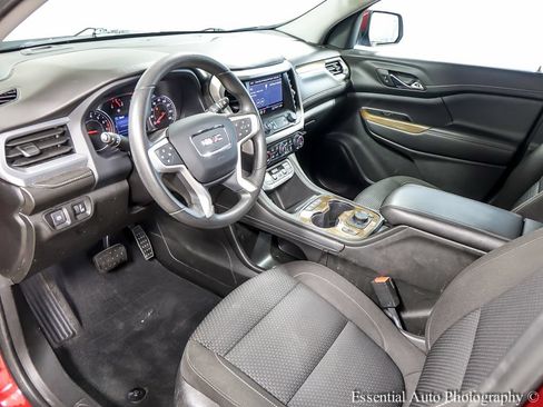 Used 2023 GMC Acadia SLE w/ Driver Convenience Package FWD image 10