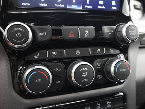 Used 2022 RAM 2500 Laramie w/ Night Edition AWD/4WD image 51