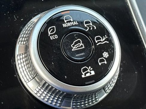 Used 2022 Mitsubishi Outlander SE AWD/4WD image 17