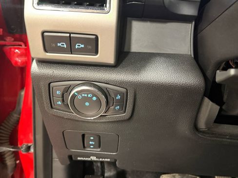 Used 2021 Ford F350 Lariat w/ Chrome Package AWD/4WD image 30