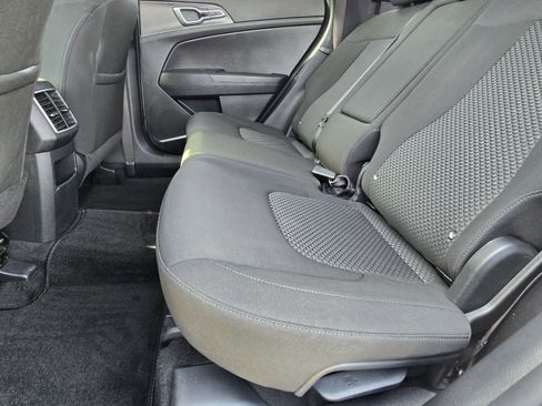 Certified 2024 Kia Sportage LX image 12
