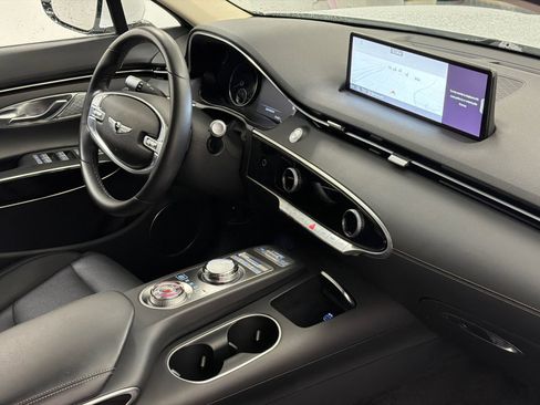 Used 2025 Genesis GV70 2.5T image 11