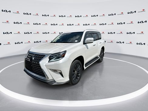 Used 2023 Lexus GX 460 Premium w/ Accessory Package AWD/4WD image 4