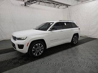 Used 2023 Jeep Grand Cherokee Overland video 2