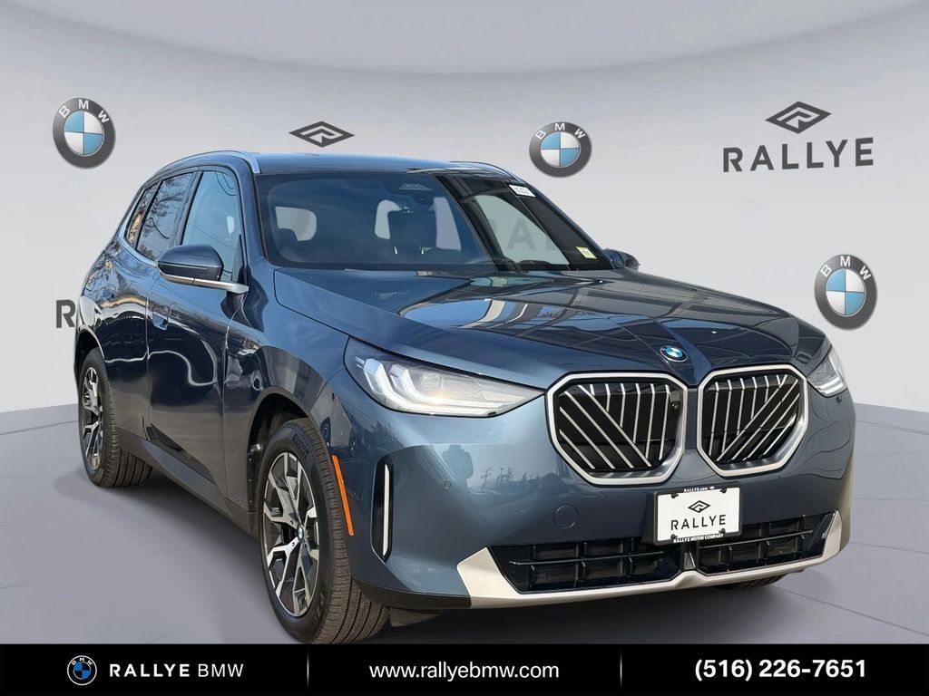 Certified 2025 BMW X3 xDrive30i w/ Premium Package AWD/4WD image 1