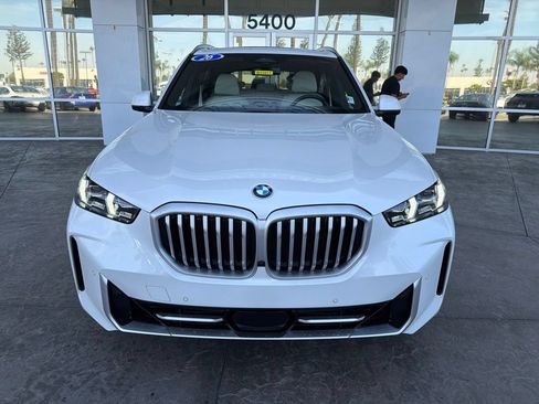 Used 2026 BMW X5 xDrive40i w/ Premium Package AWD/4WD image 2