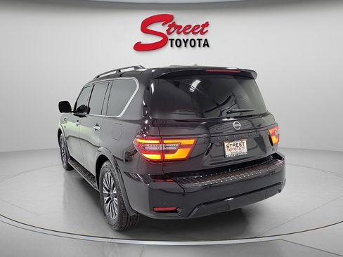 Used 2022 Nissan Armada SL w/ Midnight Edition Package RWD image 2