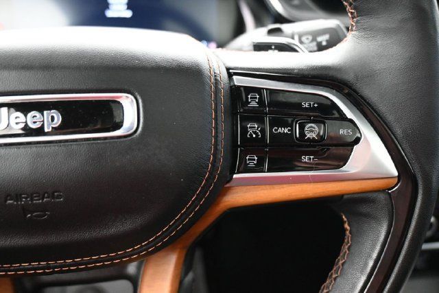 Used 2024 Jeep Grand Cherokee Summit AWD/4WD image 17