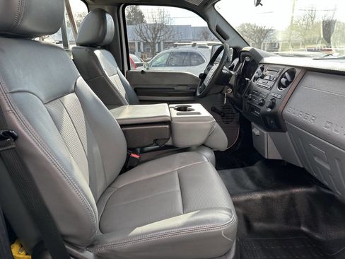 Used 2015 Ford F350 XL image 18