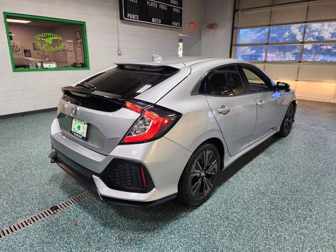 Used 2018 Honda Civic EX image 6
