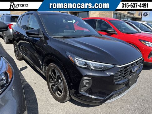 Used 2024 Ford Escape ST-Line Elite w/ Premium Technology Package image 1