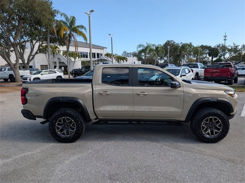 Certified 2024 Chevrolet Colorado ZR2 w/ ZR2 Convenience Package III image 8