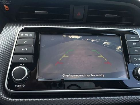 Used 2019 Nissan Kicks S FWD image 39