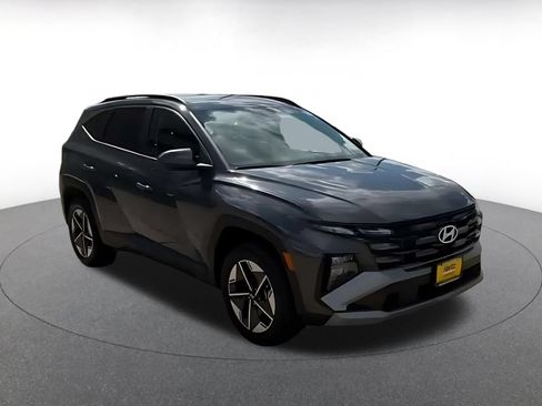 Used 2026 Hyundai Tucson SEL Plus AWD/4WD image 3