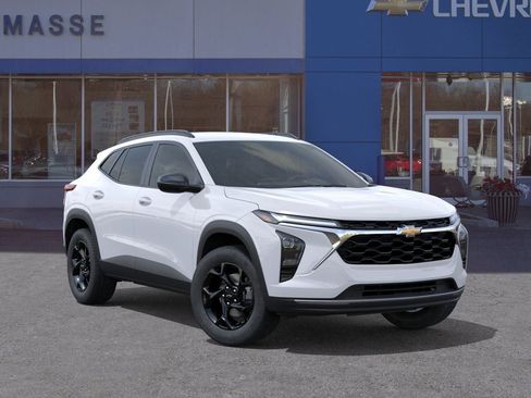 New 2026 Chevrolet Trax LT w/ Driver Confidence Package image 7