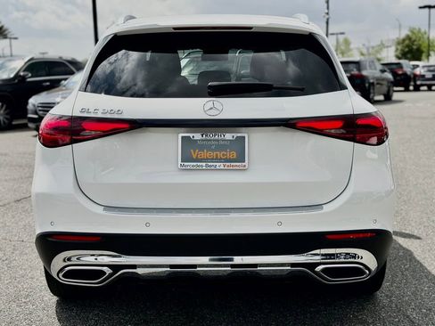 Used 2023 Mercedes-Benz GLC 300 image 9