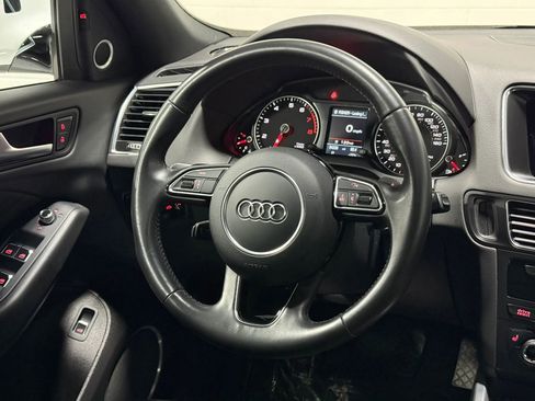 Used 2017 Audi Q5 2.0T Premium Plus w/ Technology Package AWD/4WD image 25