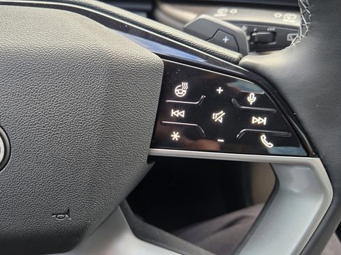 New 2025 Audi Q5 Premium Plus image 24