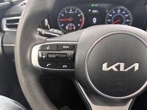 Used 2023 Kia K5 LXS image 29