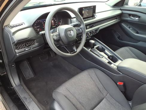 Used 2025 Honda Accord LX image 14