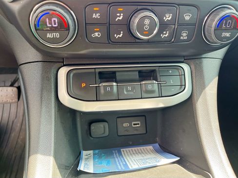 Used 2023 GMC Acadia SLE w/ Driver Convenience Package AWD/4WD image 16