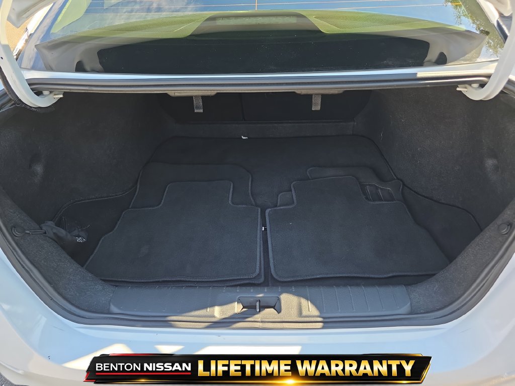 Used 2025 Nissan Sentra SV w/ Trunk Package FWD image 14
