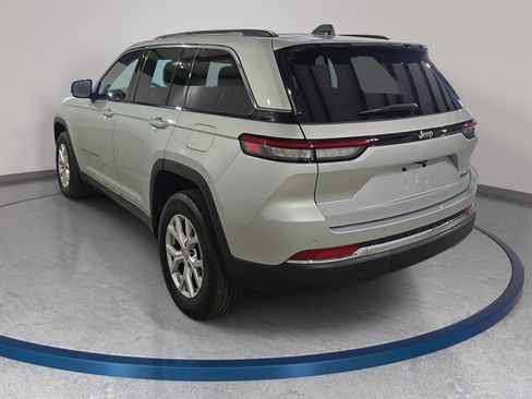 Used 2022 Jeep Grand Cherokee Limited RWD image 8