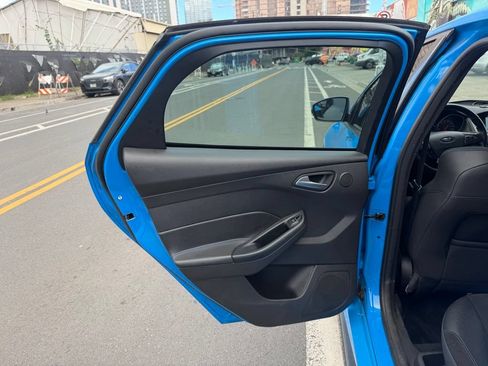 Used 2017 Ford Focus RS AWD/4WD image 13