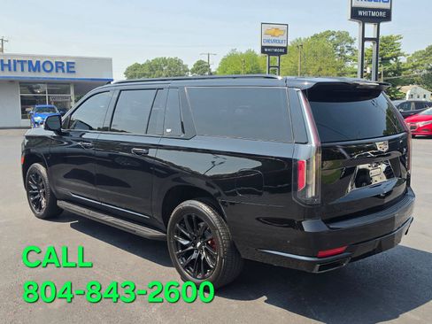 Used 2024 Cadillac Escalade ESV Sport w/ LPO, ONYX Package AWD/4WD image 3