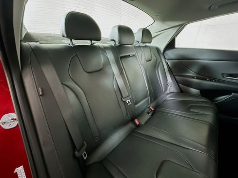 Certified 2024 Hyundai Elantra Limited image 26