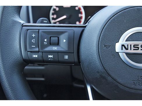 Used 2021 Nissan Rogue S FWD image 18