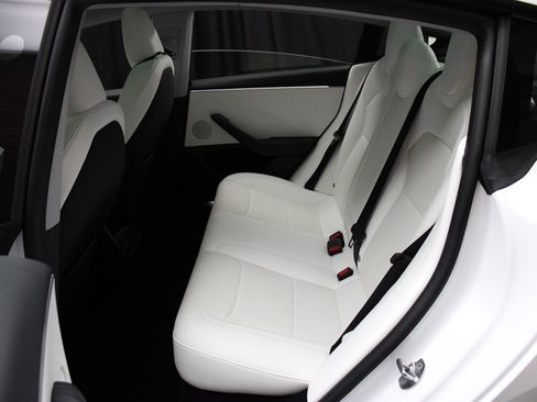 Used 2024 Tesla Model 3 Long Range RWD image 47