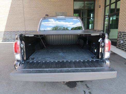 Used 2021 Toyota Tacoma TRD Sport w/ Technology Package RWD image 57